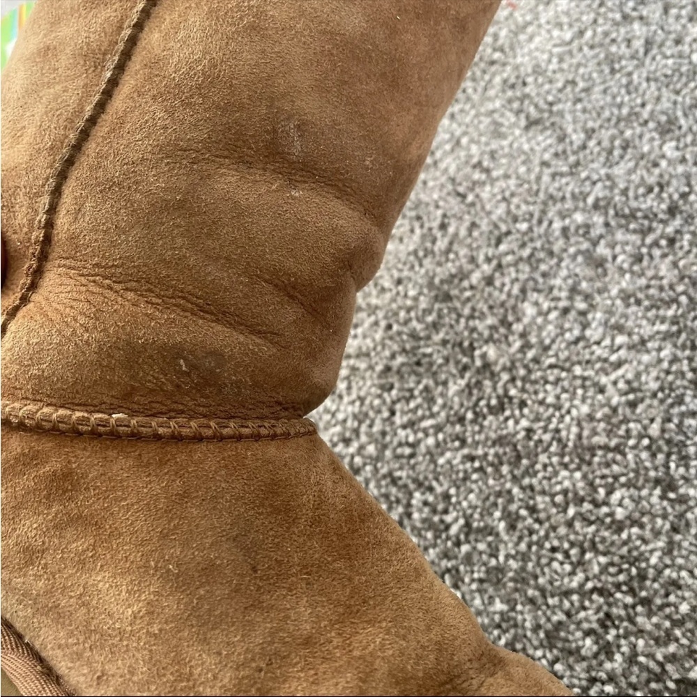 UGG Boots Womens 4 Brown Suede Leather Sheepskin Lining Comfort S/N 5229 Cozy - Picture 10 of 14